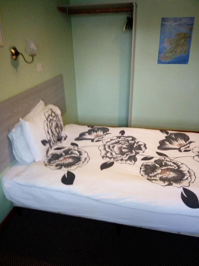 Хостелы The River House Hostel Данглоу-31